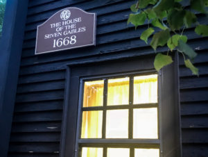 This home set the scene for Nathaniel Hawthorne's novel, "The House of Seven Gables."